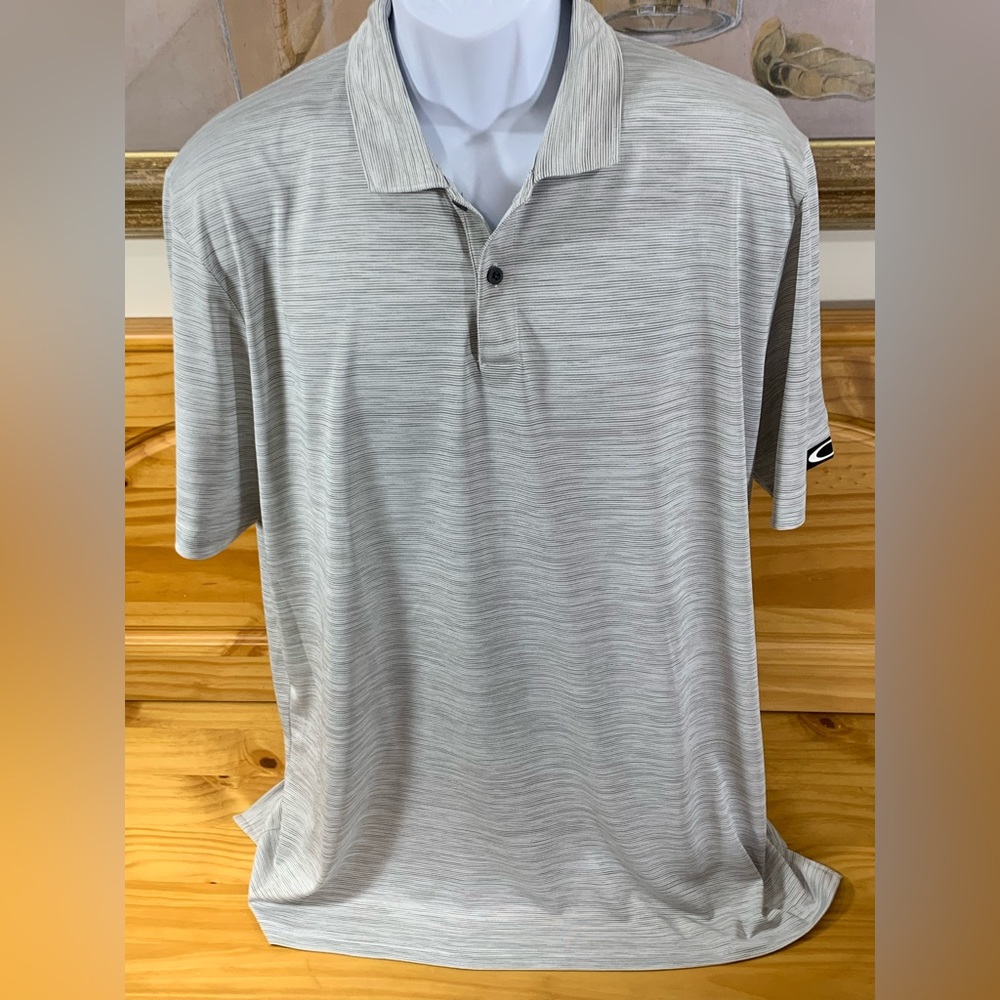 Oakley Mens Polo Golf Shirt Extra Large Gray Hydrolix Short Sleeve EXCELLENT